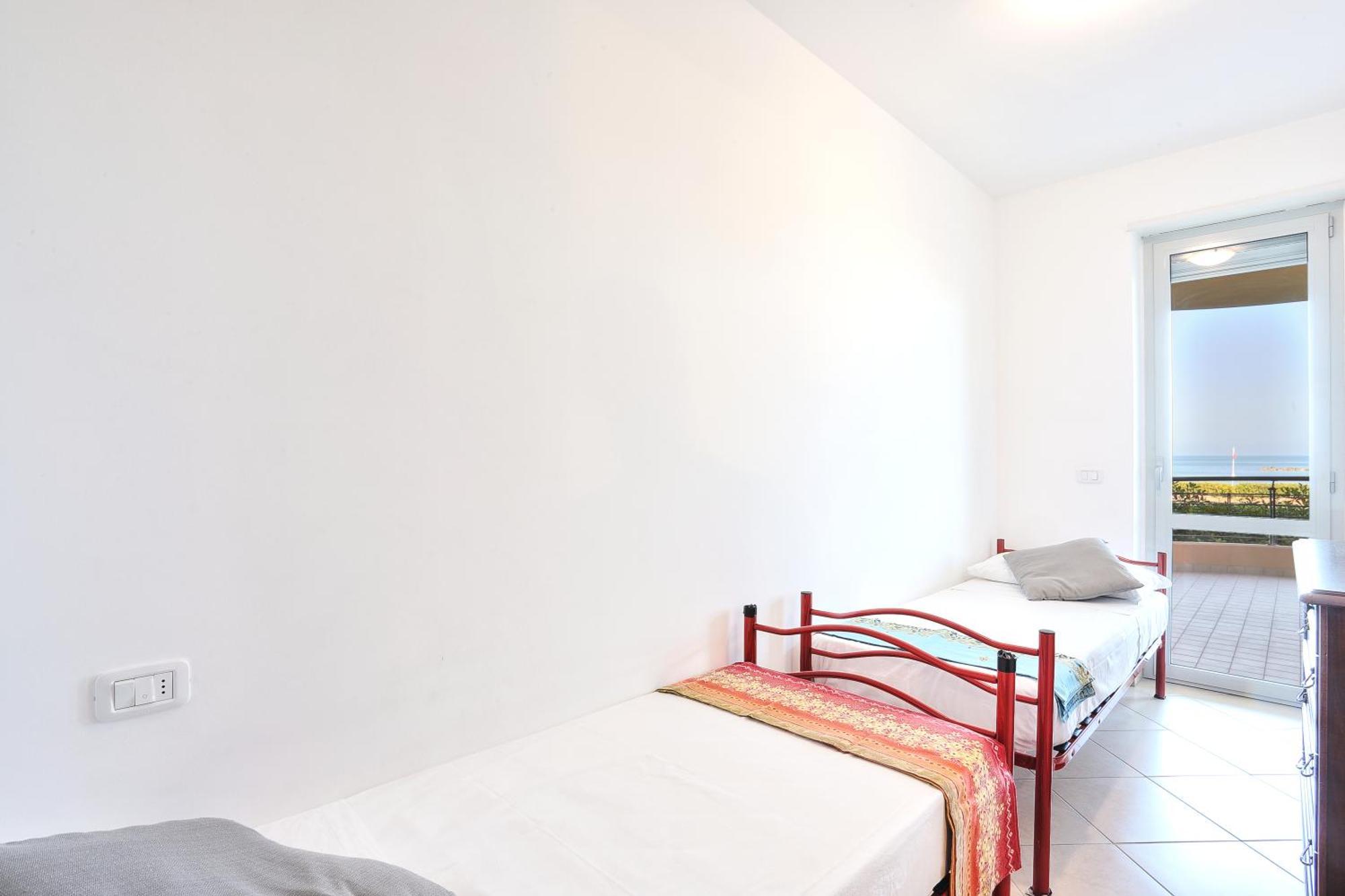 Mazzarosa Residence Roseto Degli Abruzzi Exterior photo